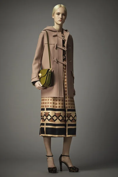 Look 16